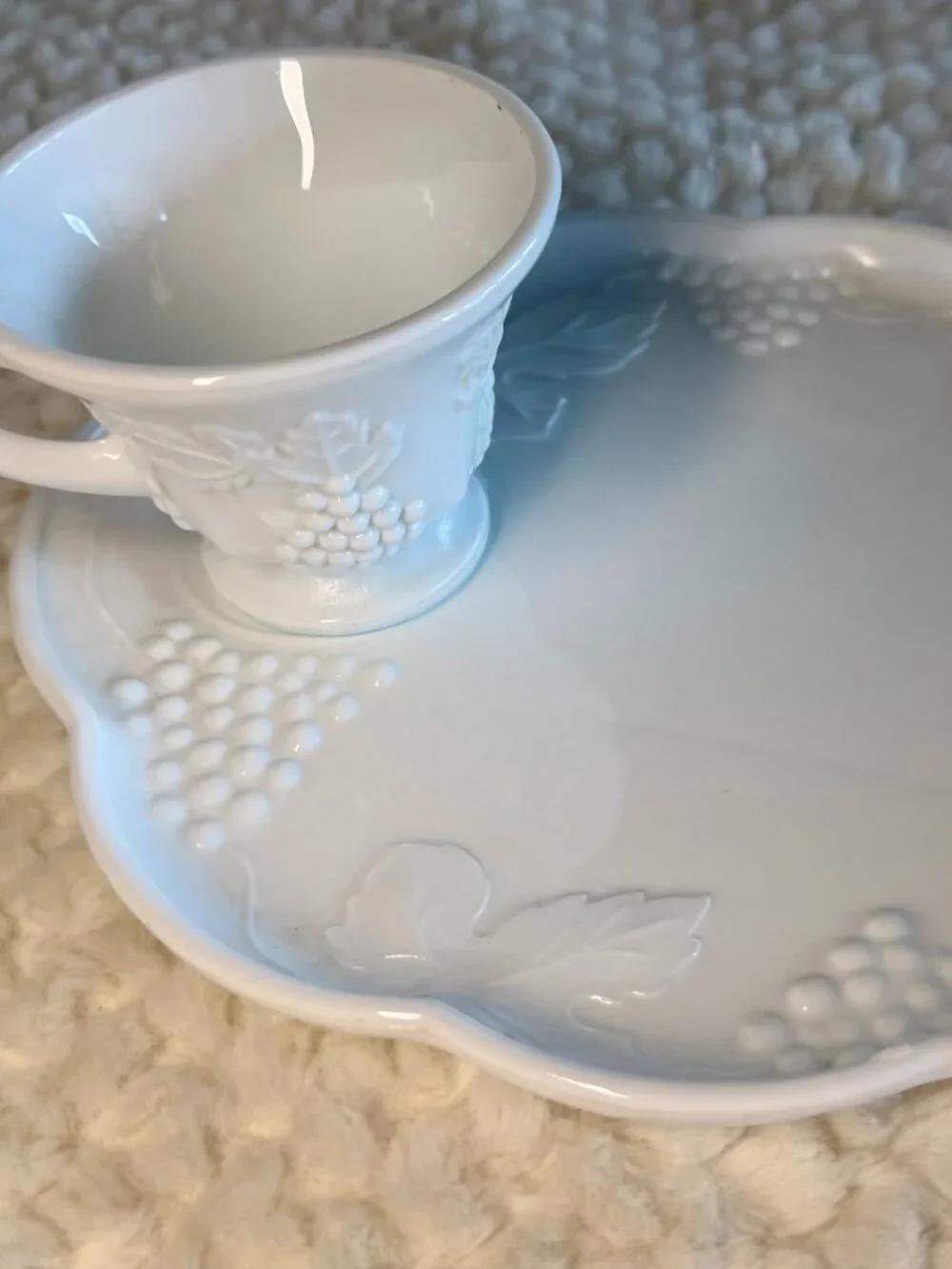 Vintage Milk Glass Harvest Grape Teacup and Snack Plate Set (1 plate, 1 teacup